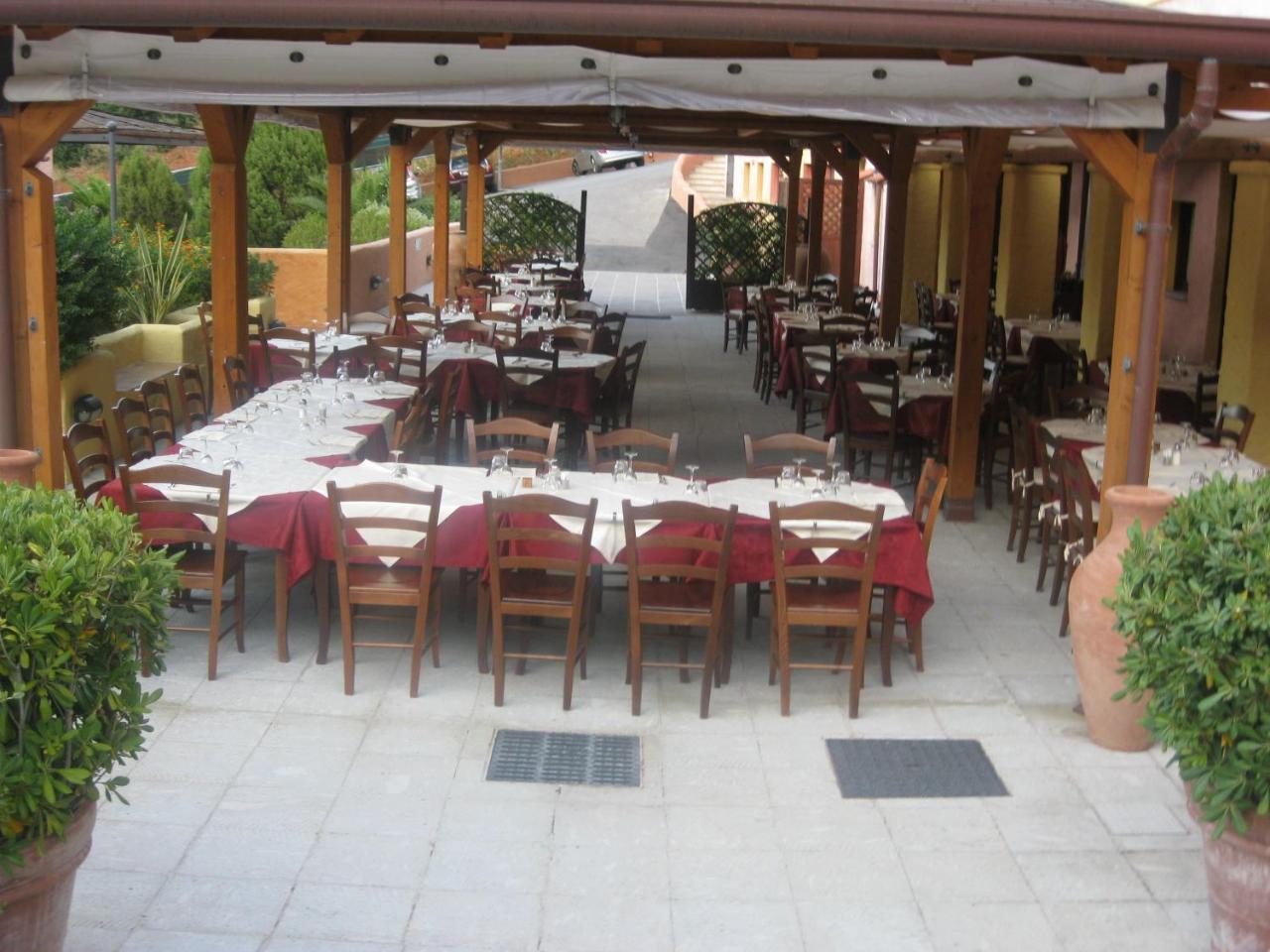 Sosventos Village Hotel Teulada Exterior photo